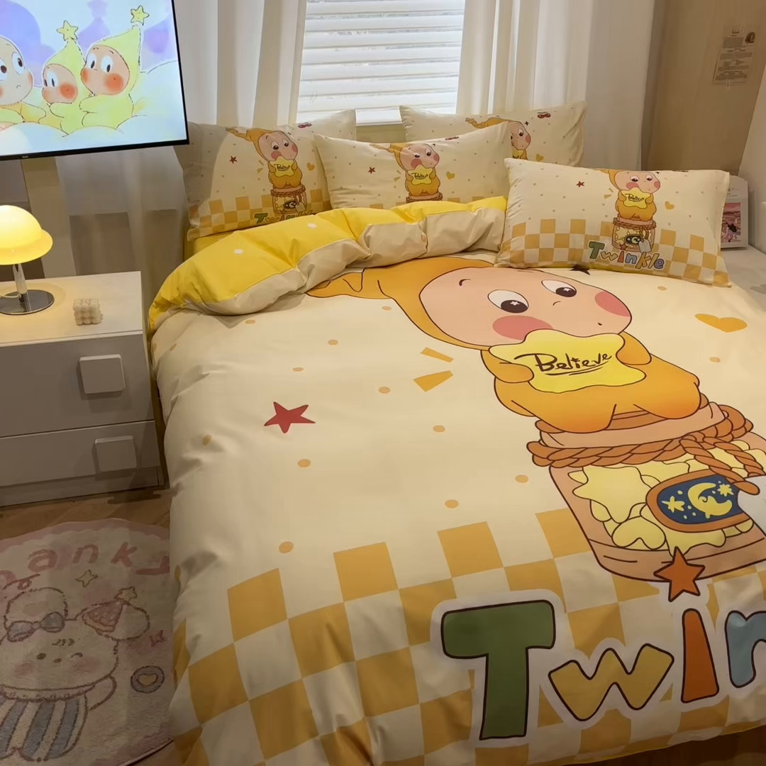 91家纺网 家纺一手货源 找家纺 孩子王家纺 2026新款卡通亲肤全棉纯棉大版星星人系列四件套 芝士星梦