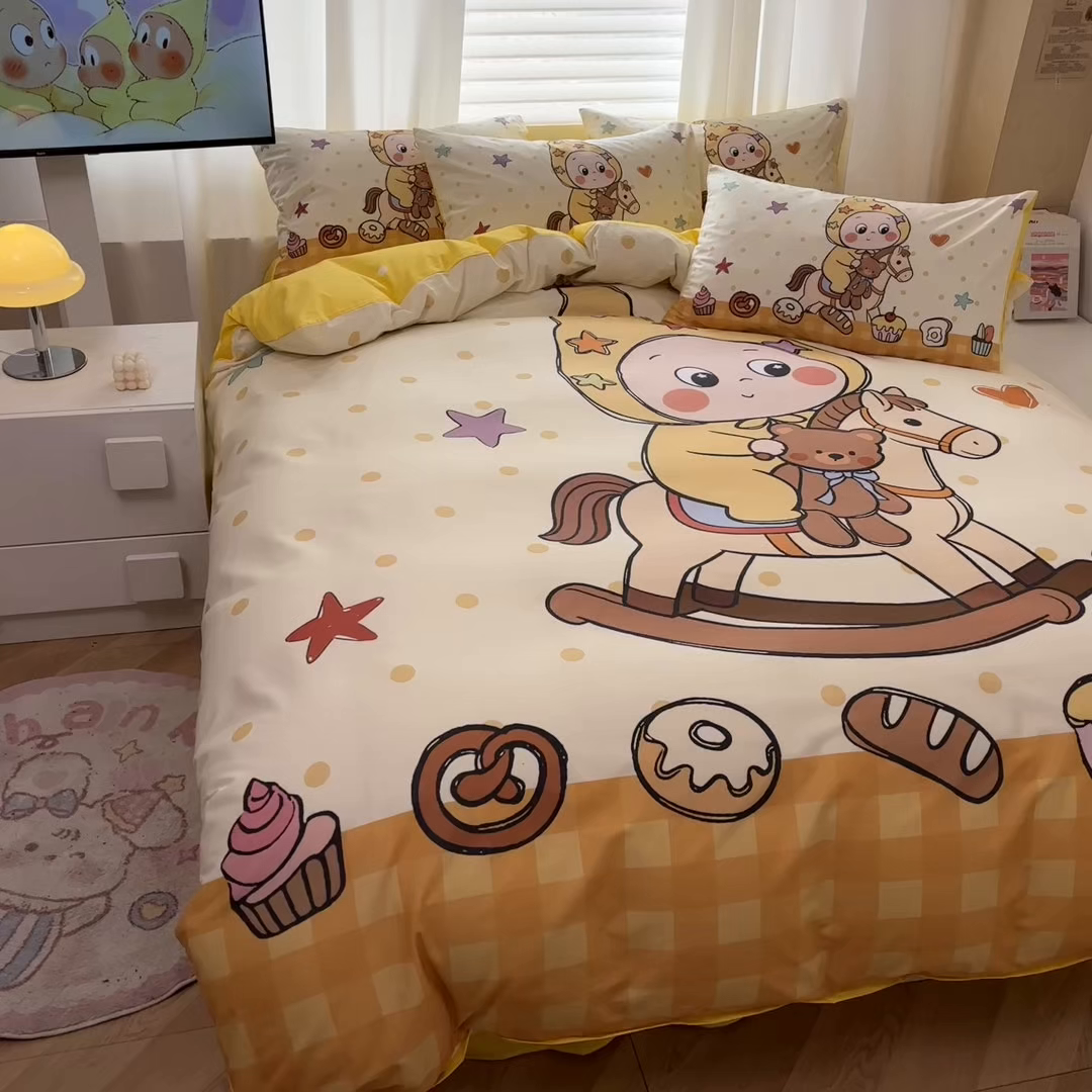 91家纺网 家纺一手货源 找家纺 孩子王家纺 2026新款卡通亲肤全棉纯棉大版星星人系列四件套 焦糖木马