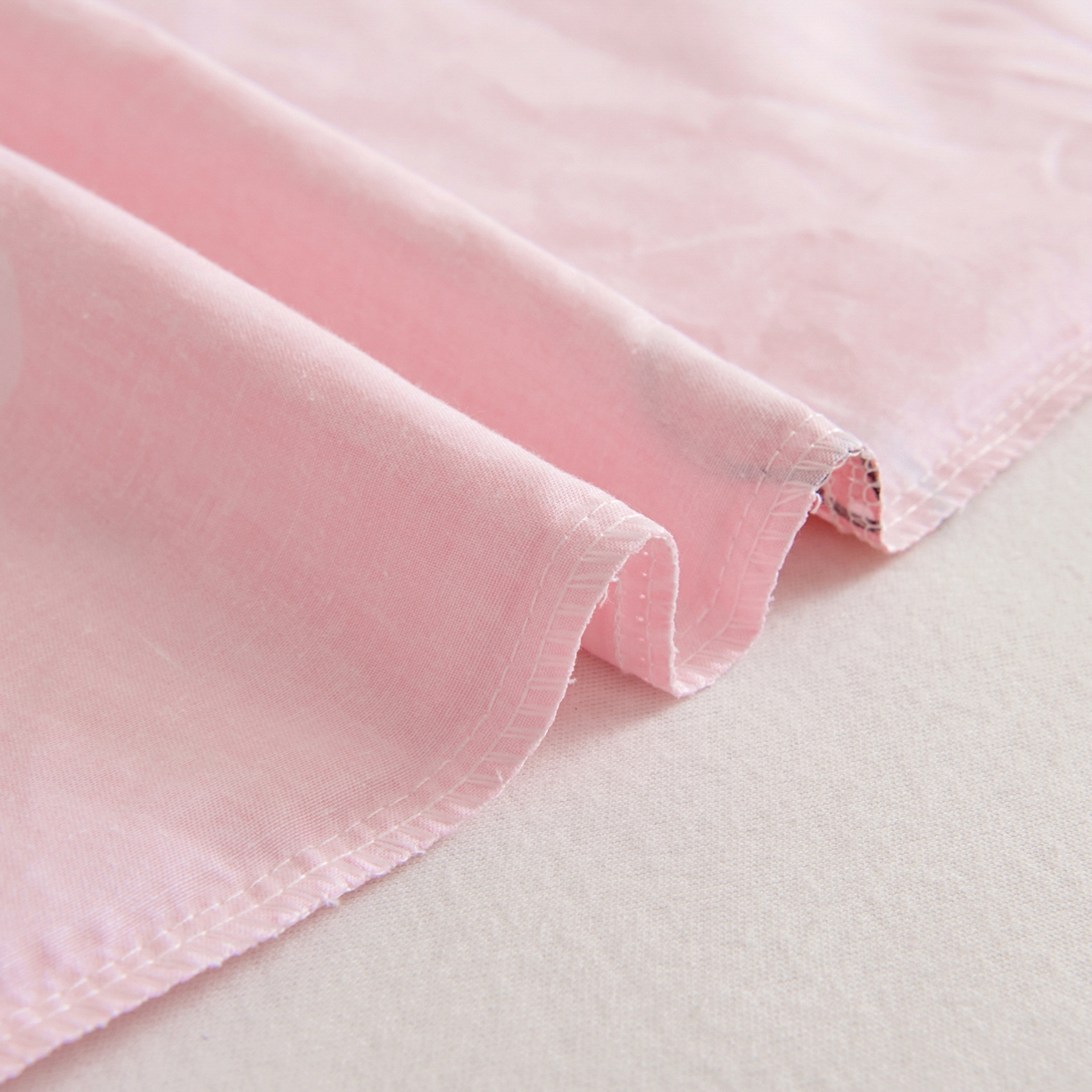 91家纺网 家纺一手货源 找家纺 孩子王家纺 2026新款卡通全棉纯棉正版授权三丽鸥幼儿园套件三件套六件套多件套 甜糯kt