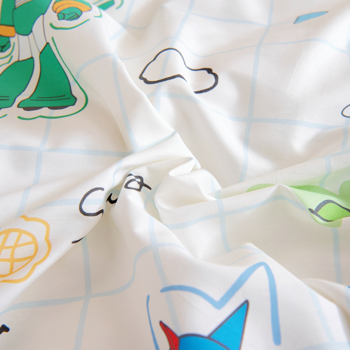 91家纺网 家纺一手货源 找家纺 孩子王家纺 2026新款卡通全棉纯棉正版授权蜡笔小新幼儿园套件三件套六件套多件套 动感小新