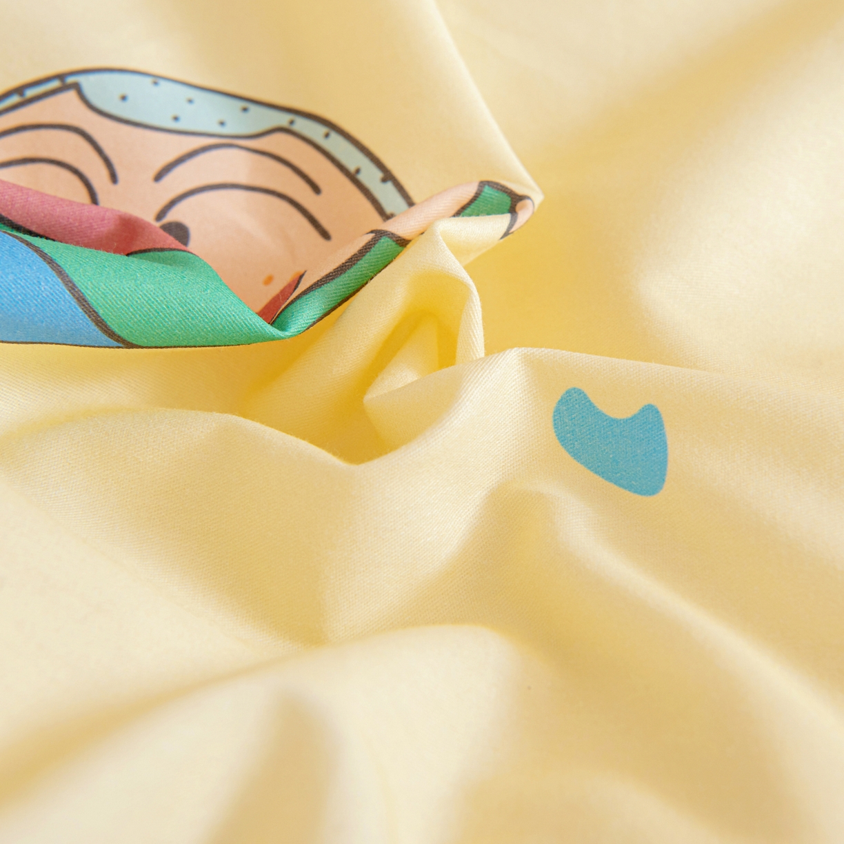 91家纺网 家纺一手货源 找家纺 孩子王家纺 2026新款卡通全棉纯棉正版授权蜡笔小新幼儿园套件三件套六件套多件套 春日部家族