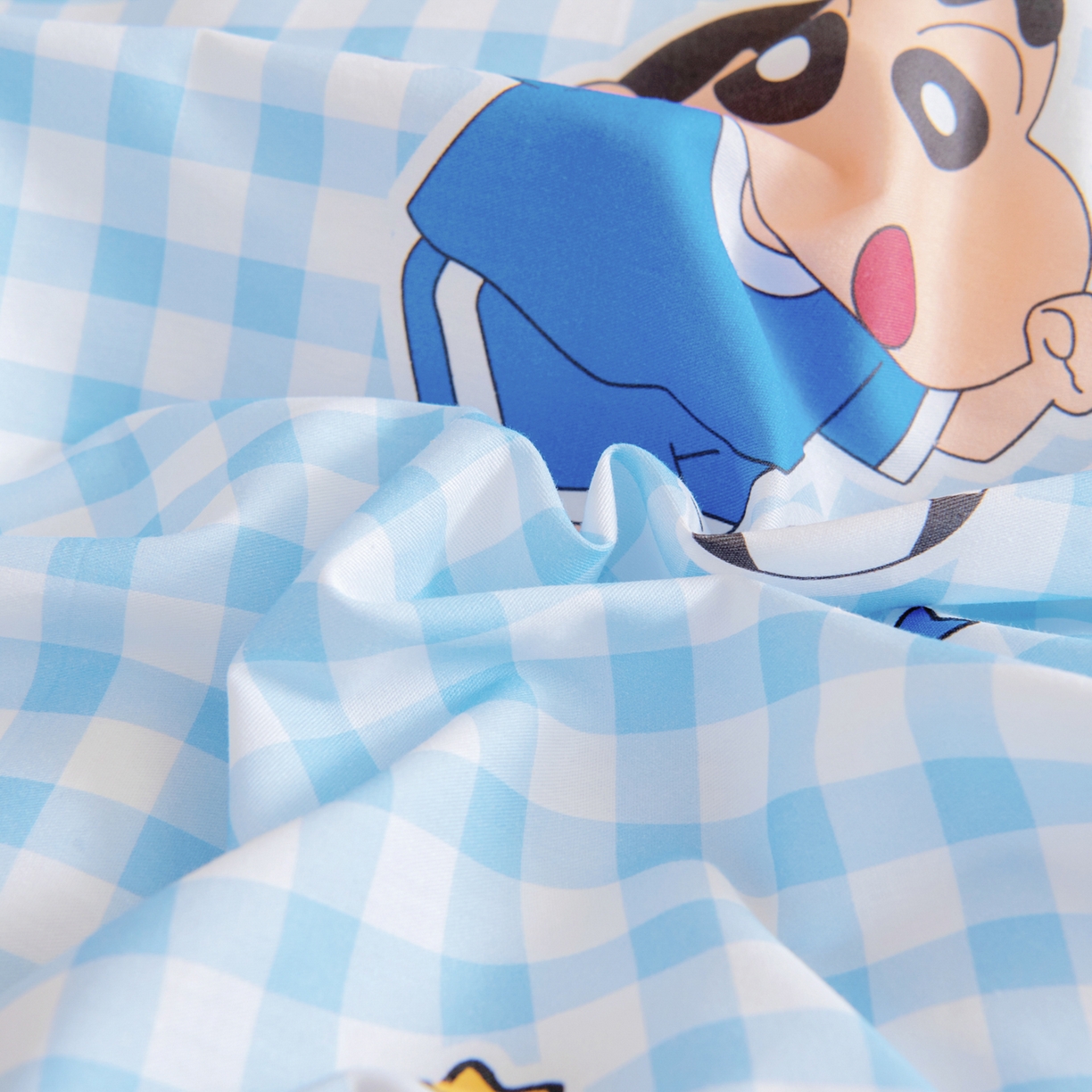 91家纺网 家纺一手货源 找家纺 孩子王家纺 2026新款卡通全棉纯棉正版授权蜡笔小新幼儿园套件三件套六件套多件套 蓝格小新乐园