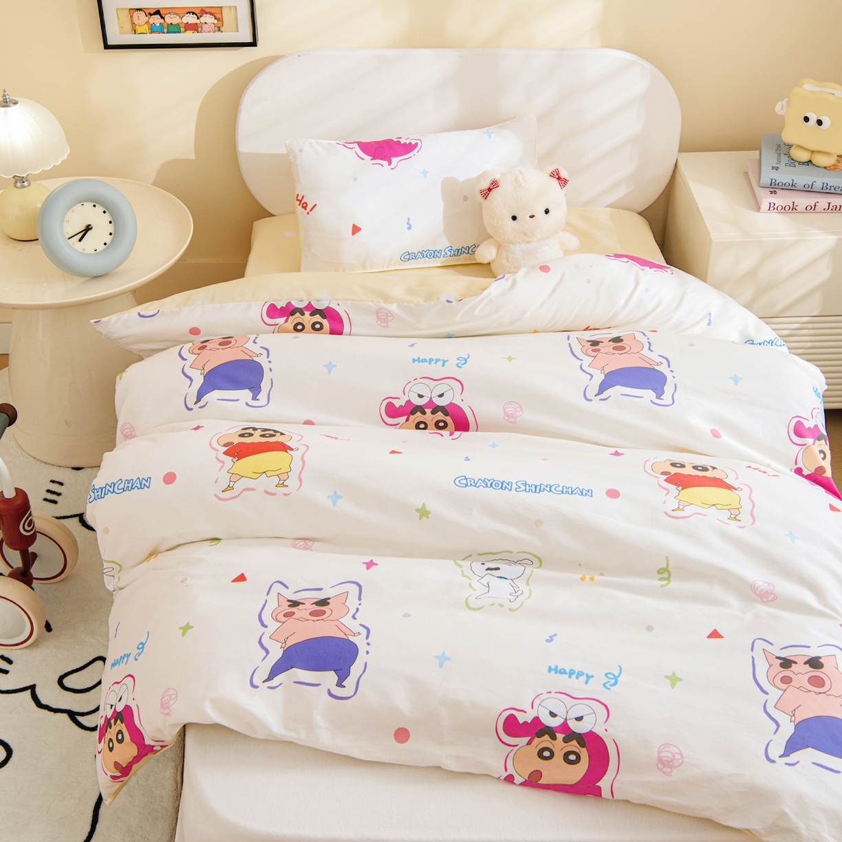 91家纺网 家纺一手货源 找家纺 孩子王家纺 2026新款卡通全棉纯棉正版授权蜡笔小新幼儿园套件三件套六件套多件套 搞笑小新