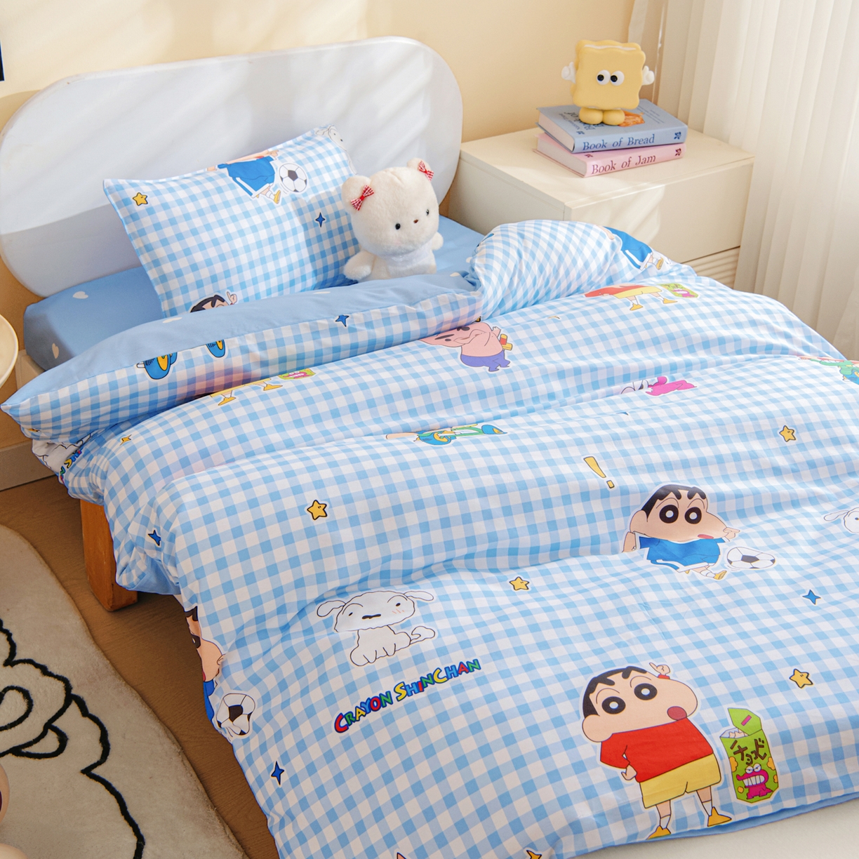 91家纺网 家纺一手货源 找家纺 孩子王家纺 2026新款卡通全棉纯棉正版授权蜡笔小新幼儿园套件三件套六件套多件套 蓝格小新乐园