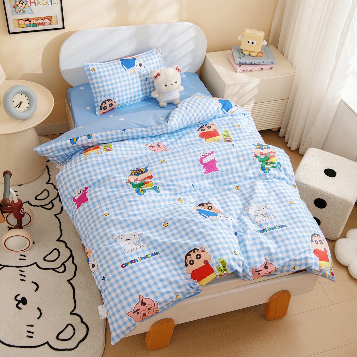 91家纺网 家纺一手货源 找家纺 孩子王家纺 2026新款卡通全棉纯棉正版授权蜡笔小新幼儿园套件三件套六件套多件套 蓝格小新乐园