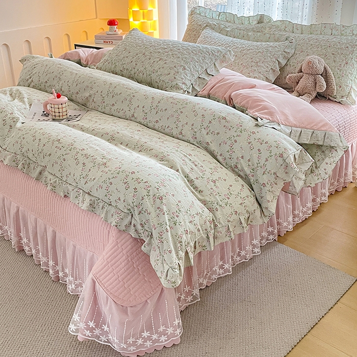 91家纺网 家纺一手货源 找家纺 艺慕家纺 2026新款直播热款古法仿棉AB版水洗棉印花双层蕾丝花边床盖四件套 AB版-雾紫花蔓