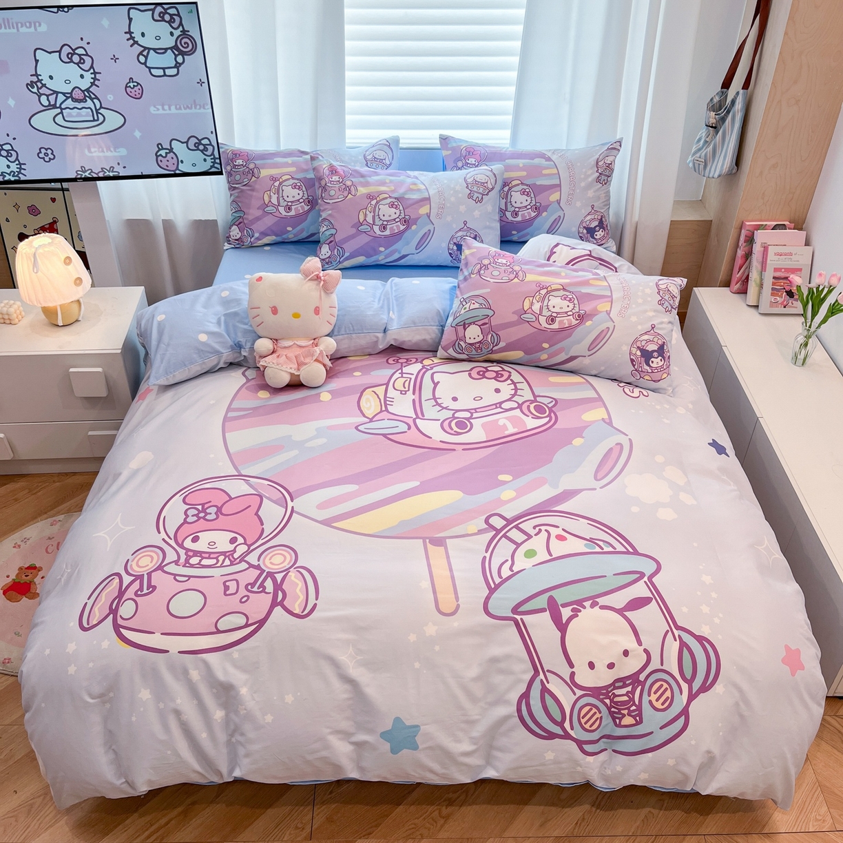 91家纺网 家纺一手货源 找家纺 孩子王家纺 2026新款卡通全棉纯棉正版授权大版三丽鸥系列四件套 梦幻家族