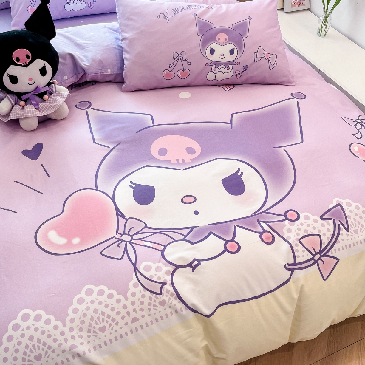 91家纺网 家纺一手货源 找家纺 孩子王家纺 2026新款卡通全棉纯棉正版授权大版三丽鸥系列四件套 幸运库洛米