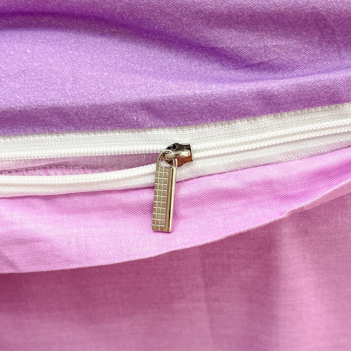 91家纺网 家纺一手货源 找家纺 孩子王家纺 2026新款卡通全棉纯棉正版授权大版三丽鸥系列四件套 睡梦库洛米