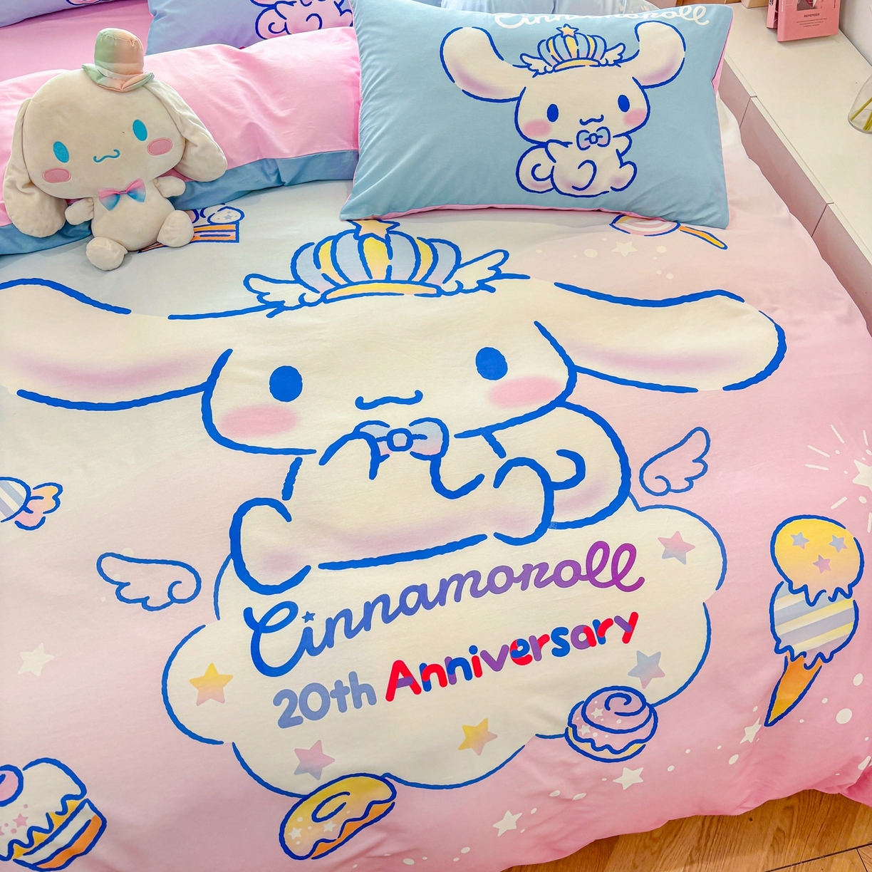 91家纺网 家纺一手货源 找家纺 孩子王家纺 2026新款卡通全棉纯棉正版授权大版三丽鸥系列四件套 闪亮玉桂狗