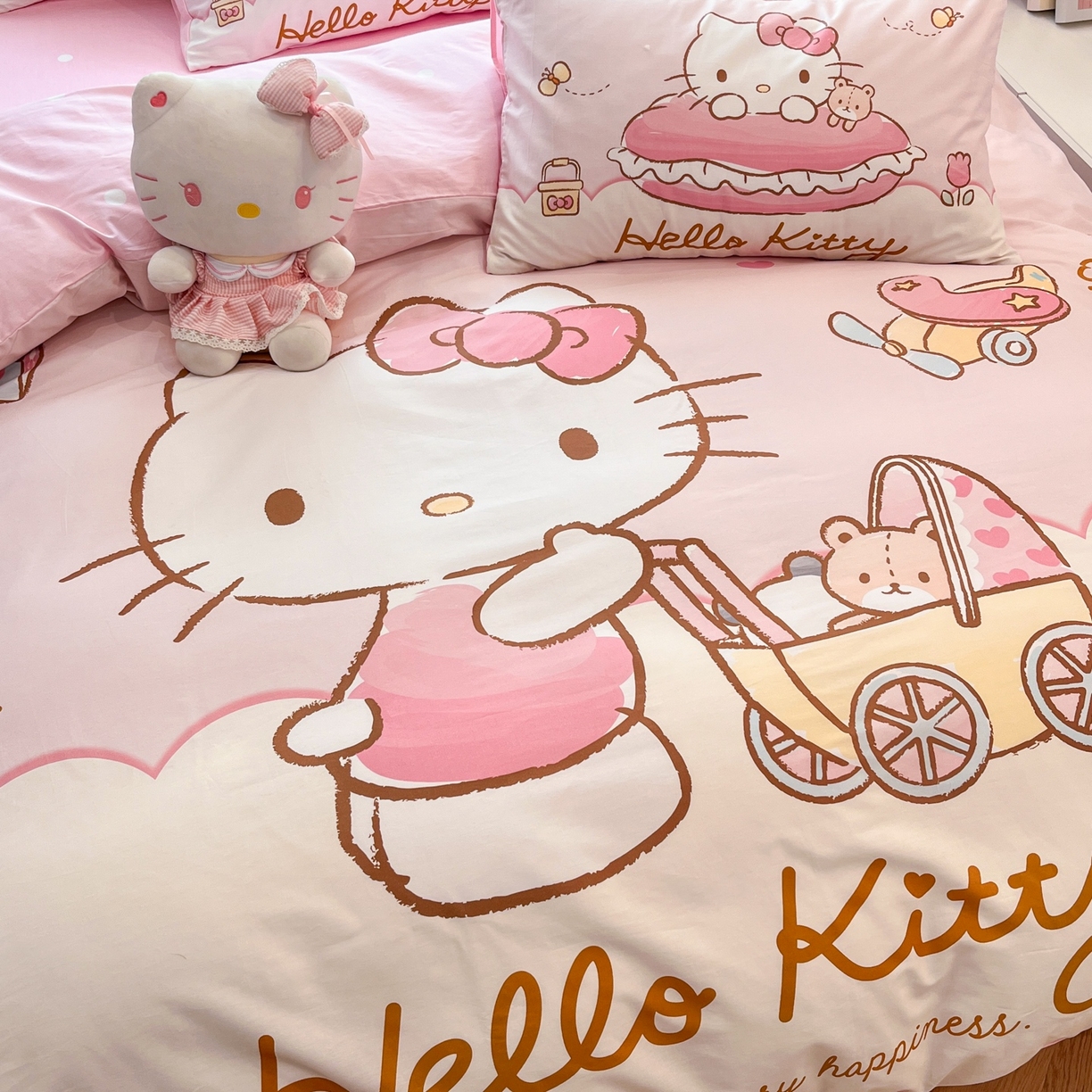 91家纺网 家纺一手货源 找家纺 孩子王家纺 2026新款卡通全棉纯棉正版授权大版三丽鸥系列四件套 香香kt