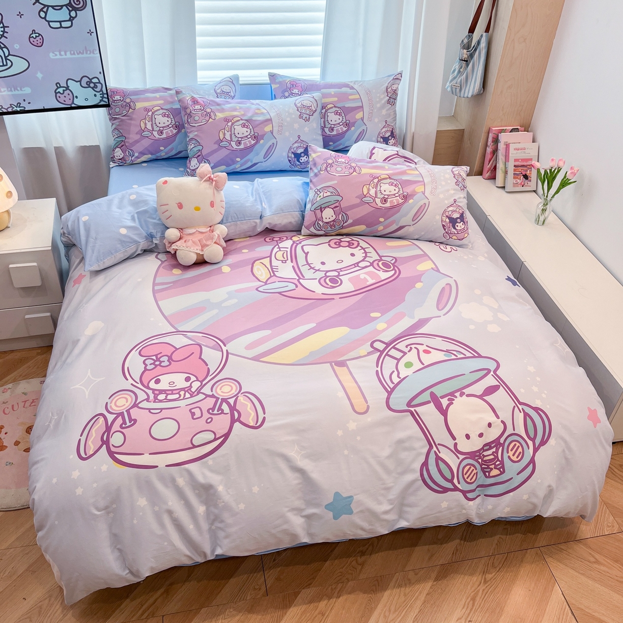 91家纺网 家纺一手货源 找家纺 孩子王家纺 2026新款卡通全棉纯棉正版授权大版三丽鸥系列四件套 梦幻家族