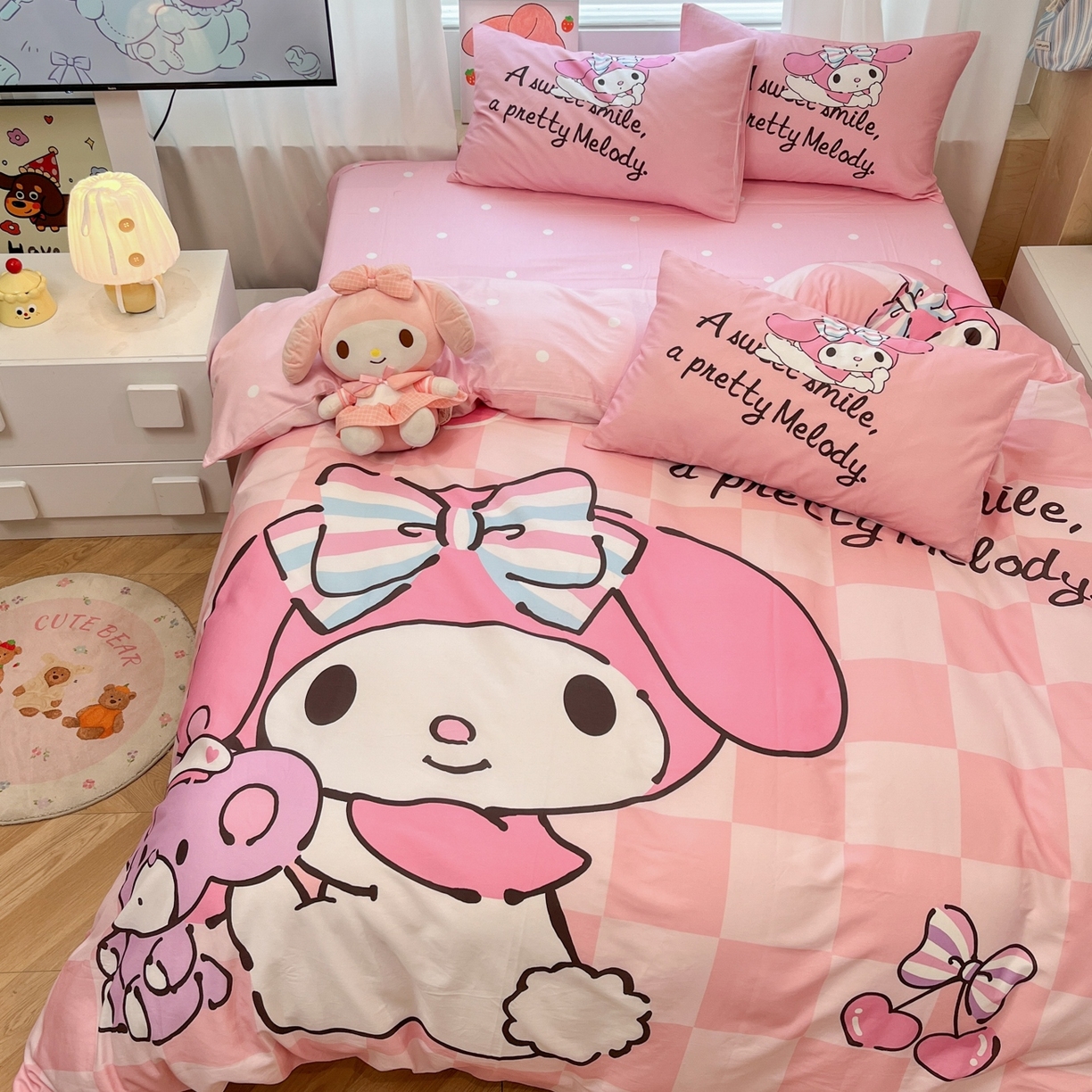 91家纺网 家纺一手货源 找家纺 孩子王家纺 2026新款卡通全棉纯棉正版授权大版三丽鸥系列四件套 好伙伴