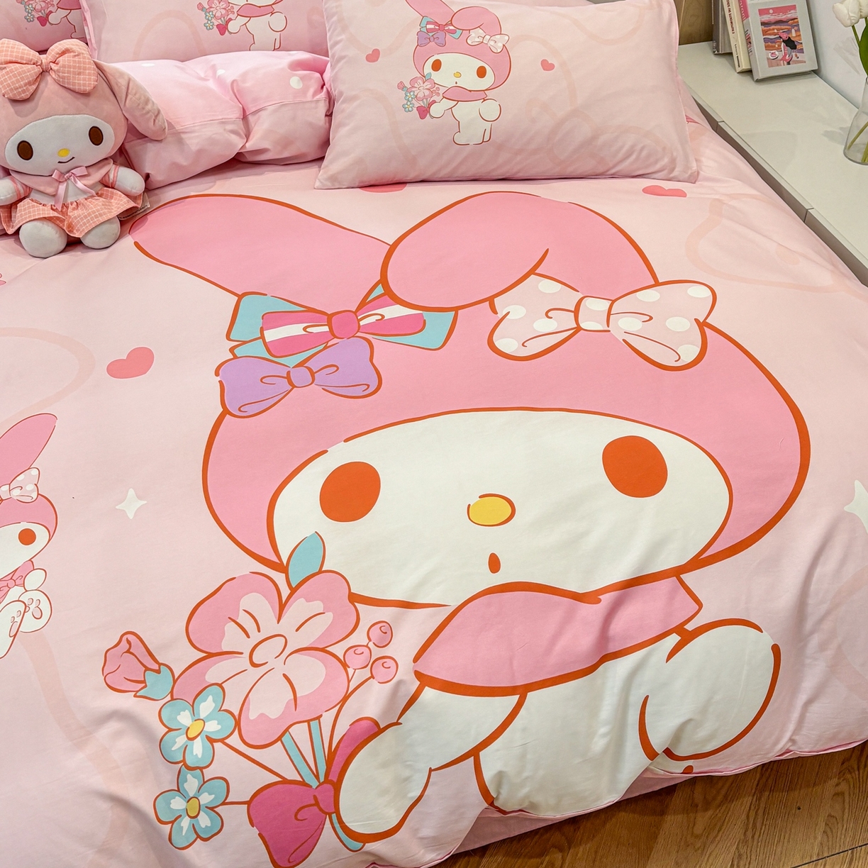 91家纺网 家纺一手货源 找家纺 孩子王家纺 2026新款卡通全棉纯棉正版授权大版三丽鸥系列四件套 调皮美乐蒂