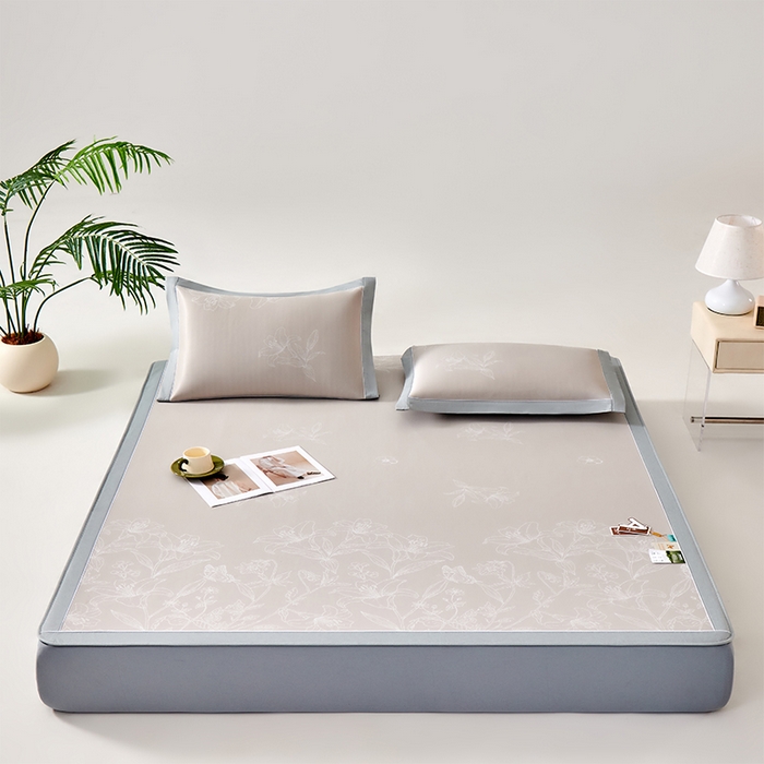 91家纺网 家纺一手货源 找家纺 （总）小牛席业 2026新款【实拍风格】双PE凉感-百合清凉冰丝席系列（床笠款）凉席藤席冰藤席冰丝席竹席