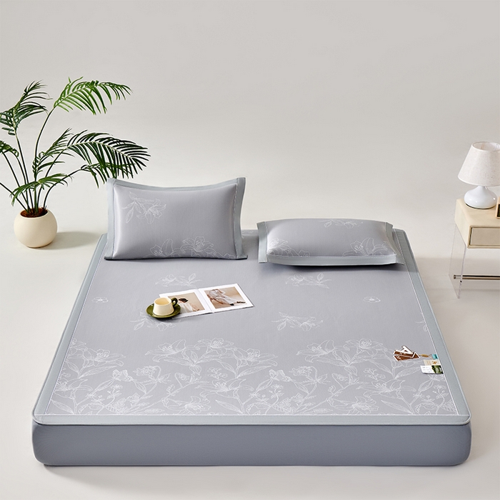 91家纺网 家纺一手货源 找家纺 小牛席业 2026新款【实拍风格】双PE凉感-百合清凉冰丝席系列（床笠款） 灰色