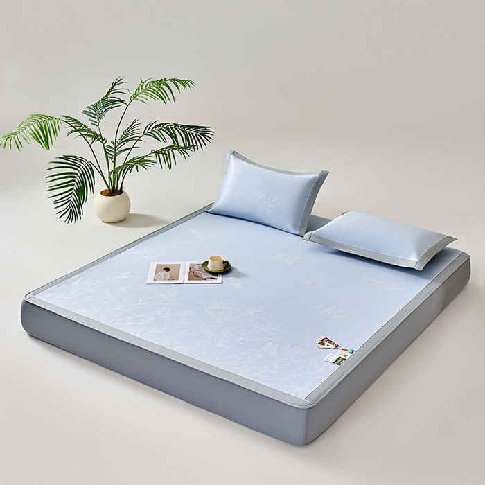 91家纺网 家纺一手货源 找家纺 小牛席业 2026新款【实拍风格】双PE凉感-百合清凉冰丝席系列（床笠款） 蓝色