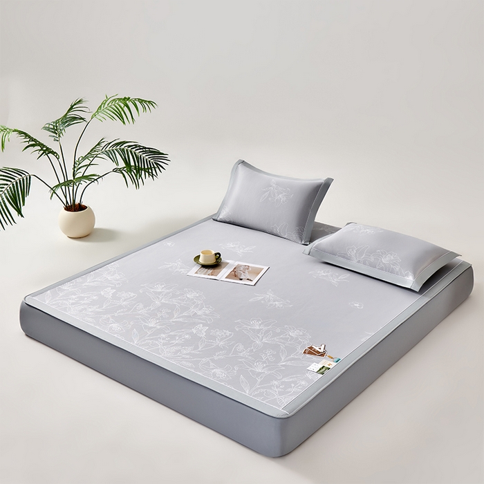 91家纺网 家纺一手货源 找家纺 小牛席业 2026新款【实拍风格】双PE凉感-百合清凉冰丝席系列（床笠款） 灰色