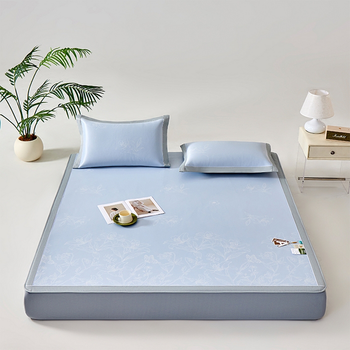 91家纺网 家纺一手货源 找家纺 小牛席业 2026新款【实拍风格】双PE凉感-百合清凉冰丝席系列（床笠款） 蓝色