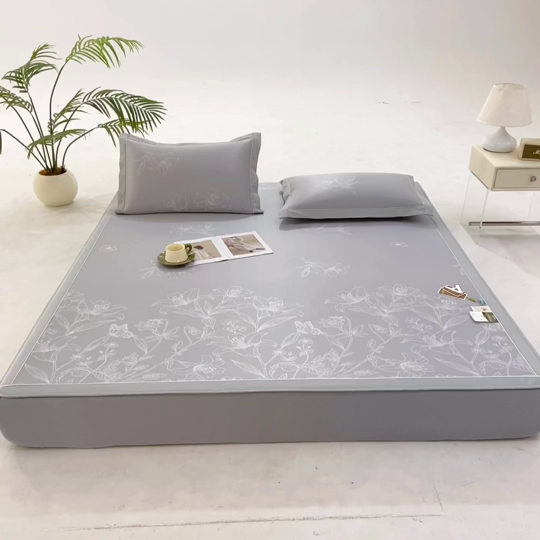 91家纺网 家纺一手货源 找家纺 小牛席业 2026新款【实拍风格】双PE凉感-百合清凉冰丝席系列（床笠款） 灰色