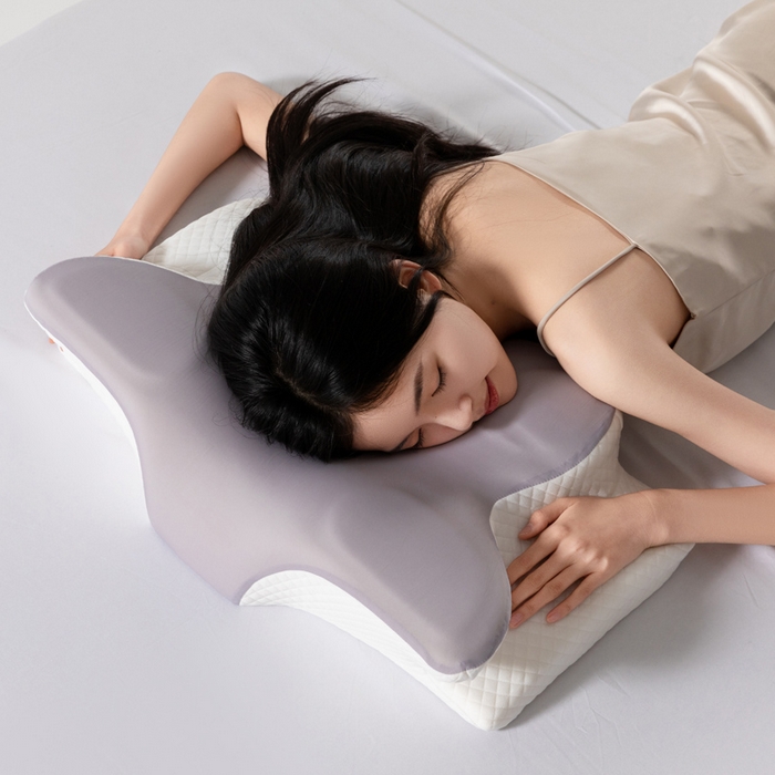 91家纺网 家纺一手货源 找家纺 七夜居 2026新款跨境支撑性牛角枕飞机枕碟形枕枕头慢回弹枕芯 灰色