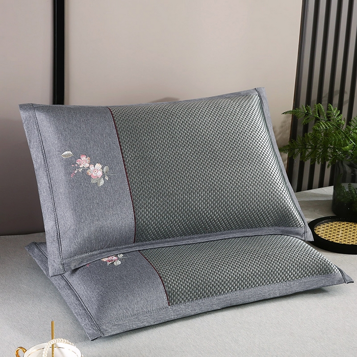 91家纺网 家纺一手货源 找家纺 小牛席业 2026新款冰藤夏凉枕套【中式刺绣】 大冰藤黑咖