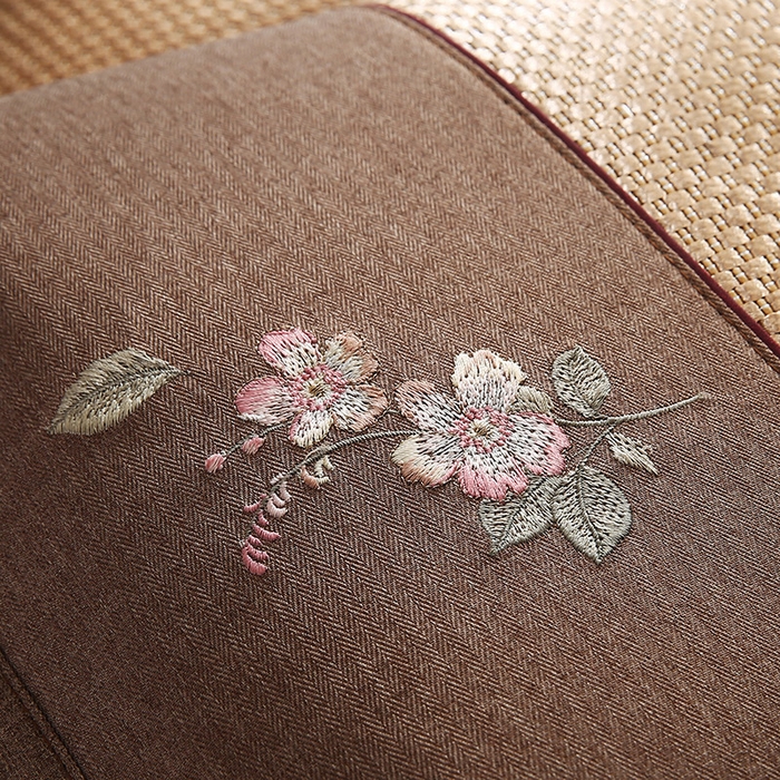 91家纺网 家纺一手货源 找家纺 小牛席业 2026新款冰藤夏凉枕套【中式刺绣】 大冰藤咖色