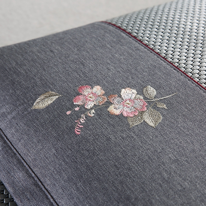 91家纺网 家纺一手货源 找家纺 小牛席业 2026新款冰藤夏凉枕套【中式刺绣】 大冰藤黑咖