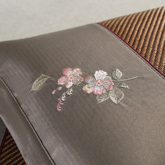 91家纺网 家纺一手货源 找家纺 小牛席业 2026新款冰藤夏凉枕套【中式刺绣】 斜纹冰藤黑咖