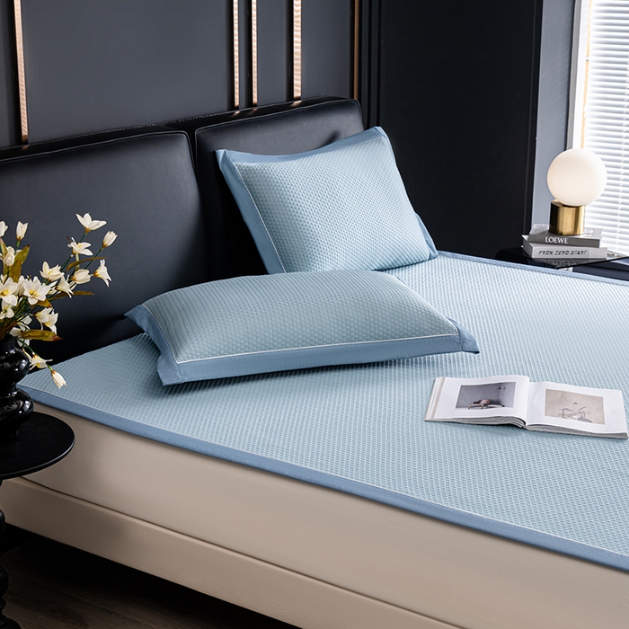 91家纺网 家纺一手货源 找家纺 小牛席业 2026新款经典款-千鸟格冷感豆豆席系列 蓝色