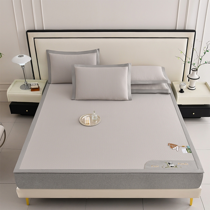 91家纺网 家纺一手货源 找家纺 小牛席业 2026新款爱家熊猫豆豆席系列 米色