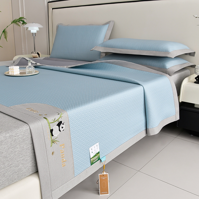 91家纺网 家纺一手货源 找家纺 小牛席业 2026新款爱家熊猫豆豆席系列 蓝色