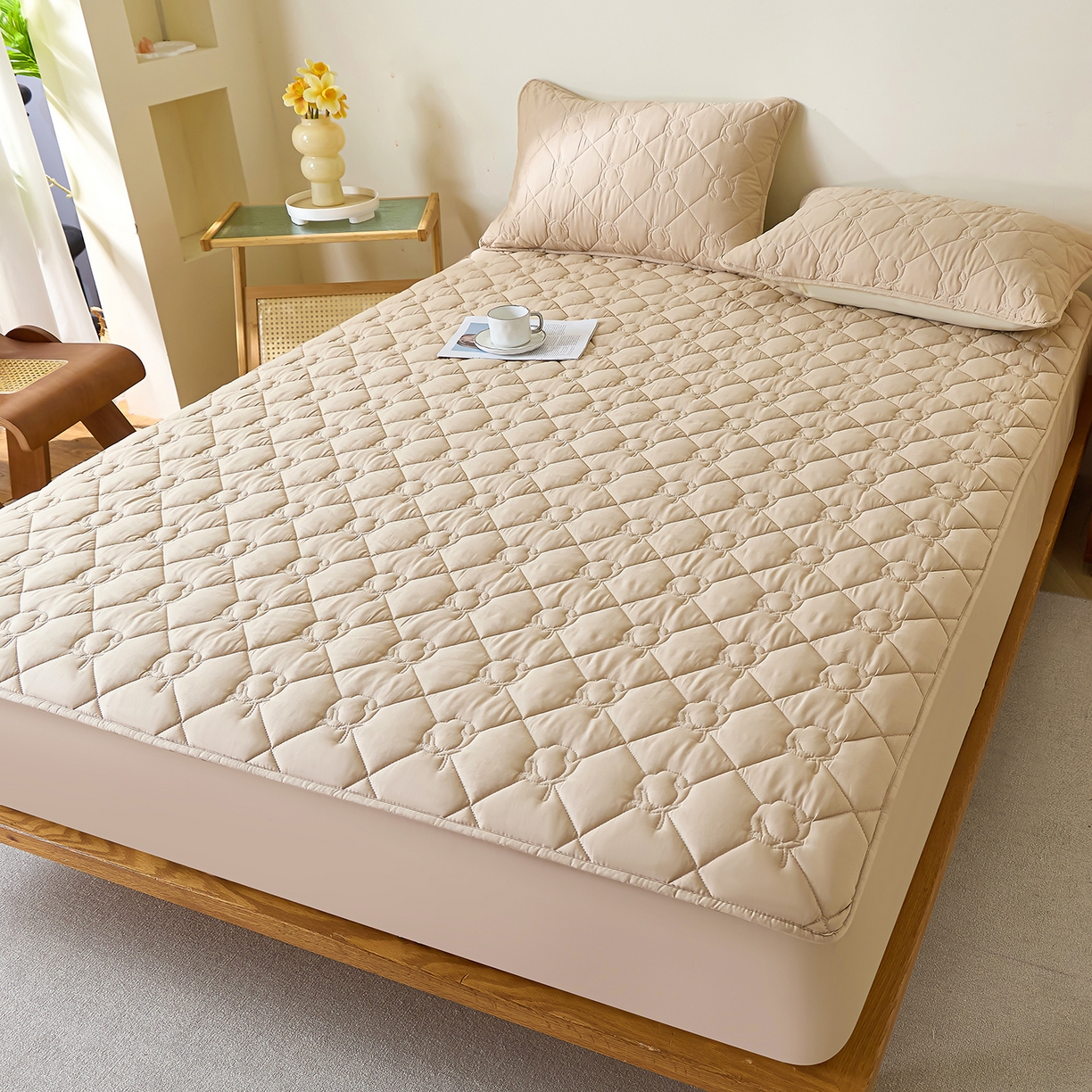 91家纺网 家纺一手货源 找家纺 （总）彩亿家纺 2026新款A类纯棉夹棉床笠三件套全包防滑床垫保护套-棉花