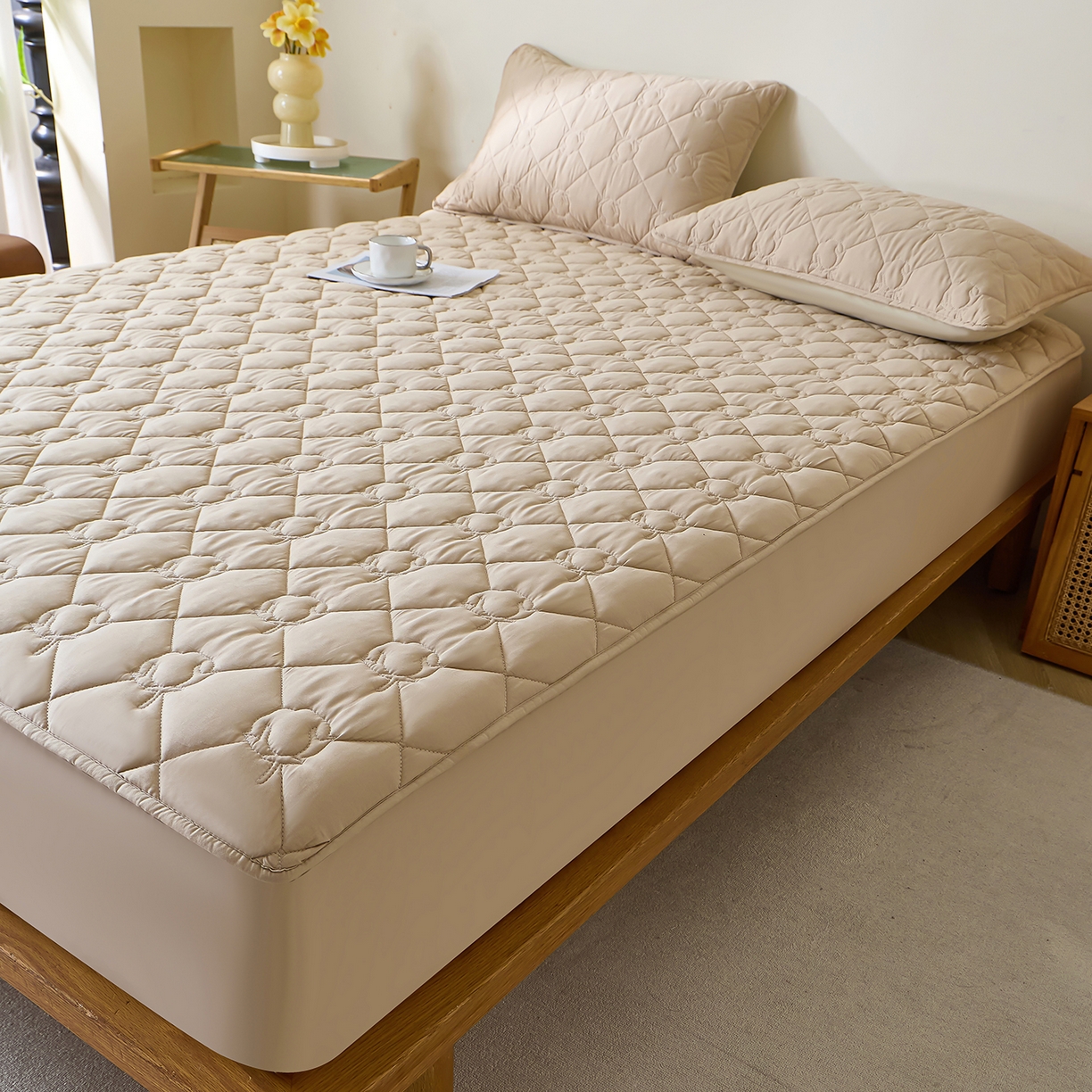 91家纺网 家纺一手货源 找家纺 （总）彩亿家纺 2026新款A类纯棉夹棉床笠三件套全包防滑床垫保护套-棉花