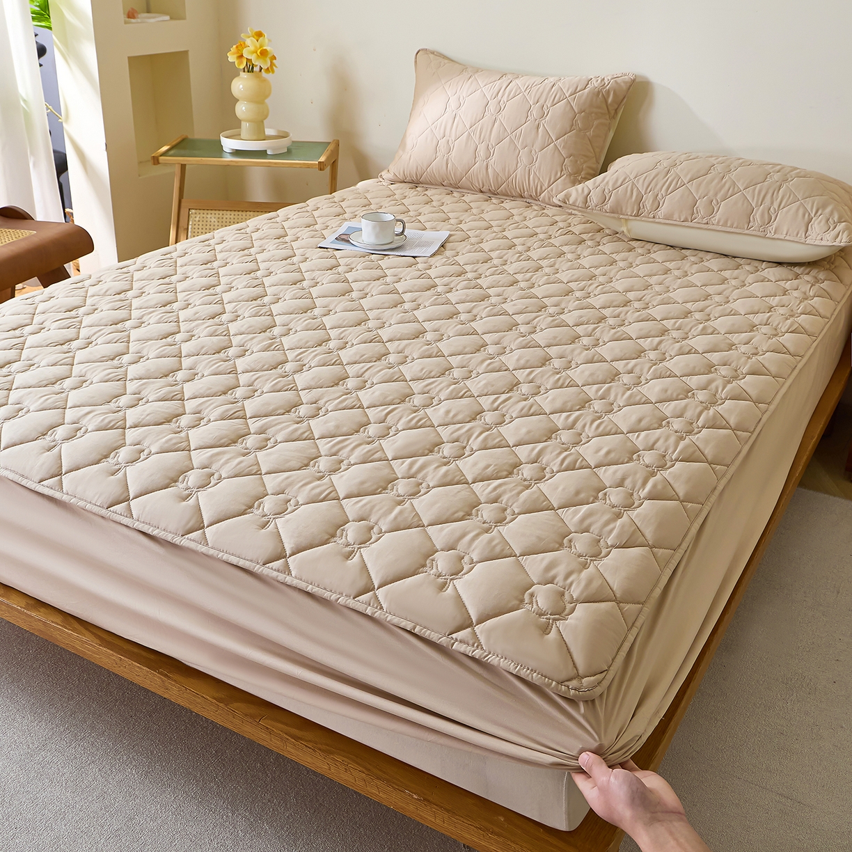 91家纺网 家纺一手货源 找家纺 （总）彩亿家纺 2026新款A类纯棉夹棉床笠三件套全包防滑床垫保护套-棉花