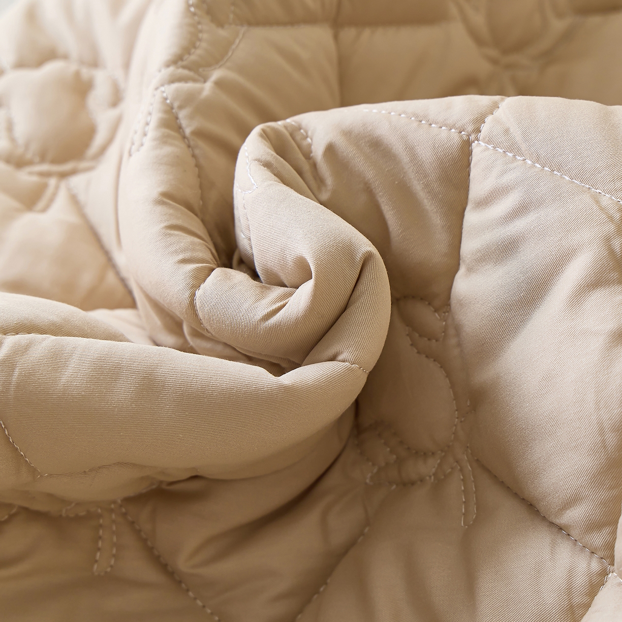 91家纺网 家纺一手货源 找家纺 （总）彩亿家纺 2026新款A类纯棉夹棉床笠三件套全包防滑床垫保护套-棉花