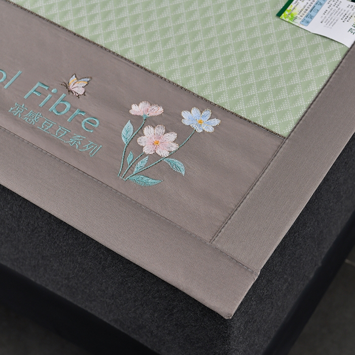 91家纺网 家纺一手货源 找家纺 小牛席业 2026新款7D速冷凉感豆豆席系列 浅绿