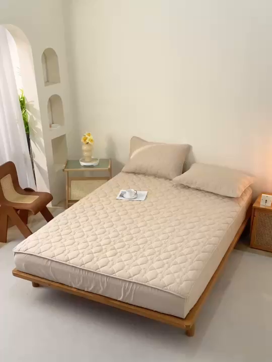 91家纺网 家纺一手货源 找家纺 （总）彩亿家纺 2026新款A类纯棉夹棉床笠三件套全包防滑床垫保护套-棉花