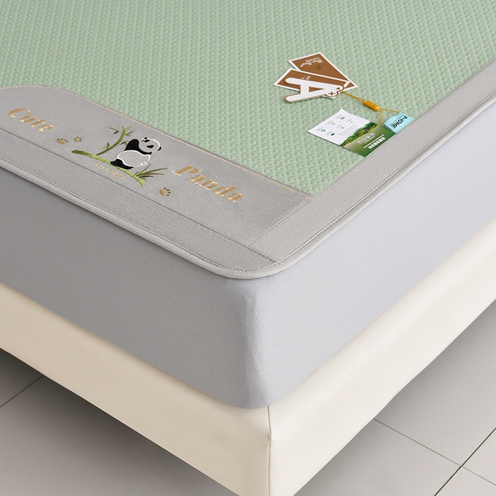 91家纺网 家纺一手货源 找家纺 小牛席业 2026新款爱家熊猫冷感豆豆席系列（床笠款） 绿色
