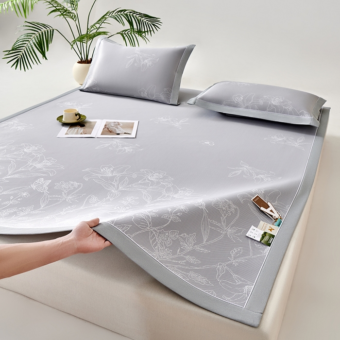 91家纺网 家纺一手货源 找家纺 小牛席业 2026新款【实拍风格】双PE凉感-百合清凉冰丝席系列 灰色