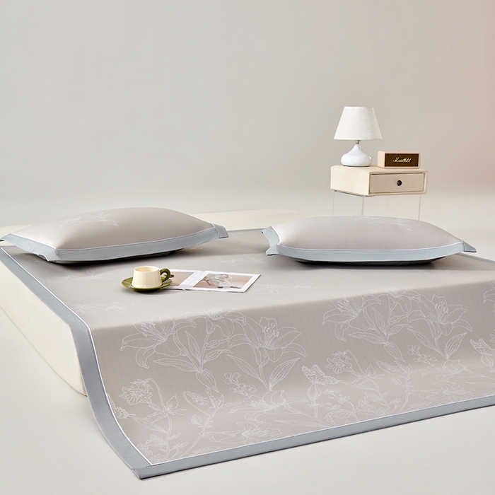 91家纺网 家纺一手货源 找家纺 小牛席业 2026新款【实拍风格】双PE凉感-百合清凉冰丝席系列 香槟