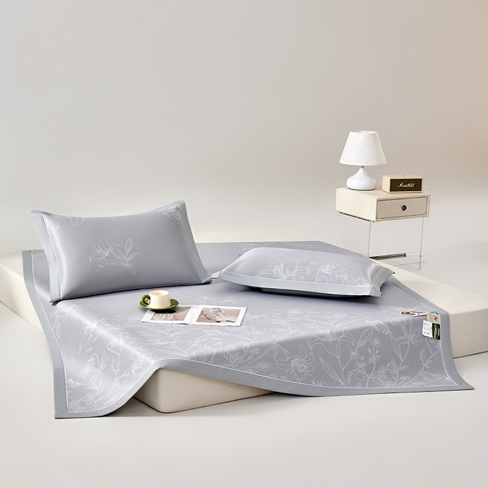 91家纺网 家纺一手货源 找家纺 小牛席业 2026新款【实拍风格】双PE凉感-百合清凉冰丝席系列 灰色