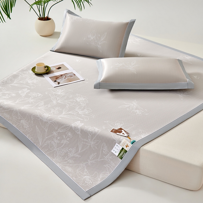 91家纺网 家纺一手货源 找家纺 小牛席业 2026新款【实拍风格】双PE凉感-百合清凉冰丝席系列 香槟