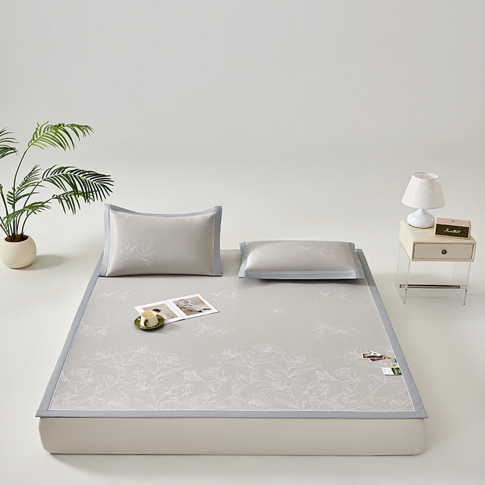 91家纺网 家纺一手货源 找家纺 小牛席业 2026新款【实拍风格】双PE凉感-百合清凉冰丝席系列 香槟