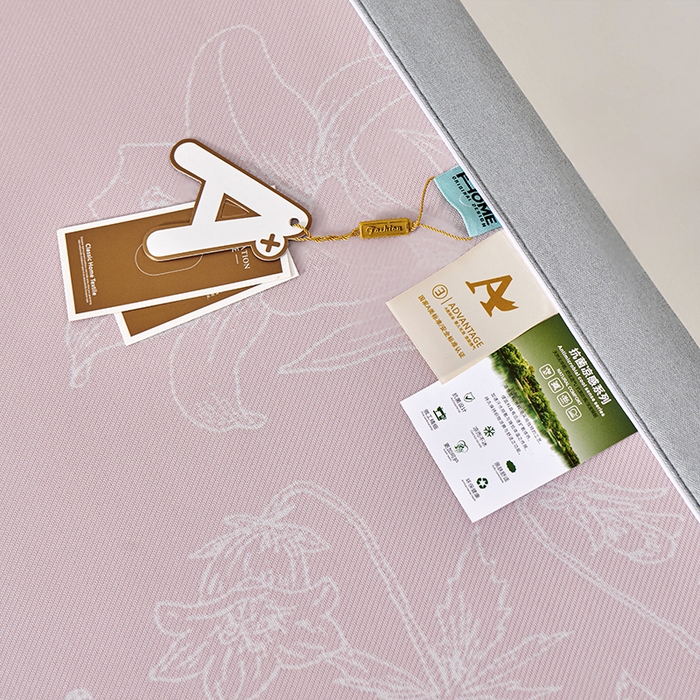 91家纺网 家纺一手货源 找家纺 小牛席业 2026新款【实拍风格】双PE凉感-百合清凉冰丝席系列 粉色