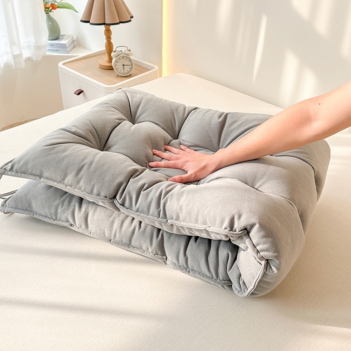 91家纺网 家纺一手货源 找家纺 囍莱家纺 2026新款雪尼尔大靠背不供1688 蓝灰色