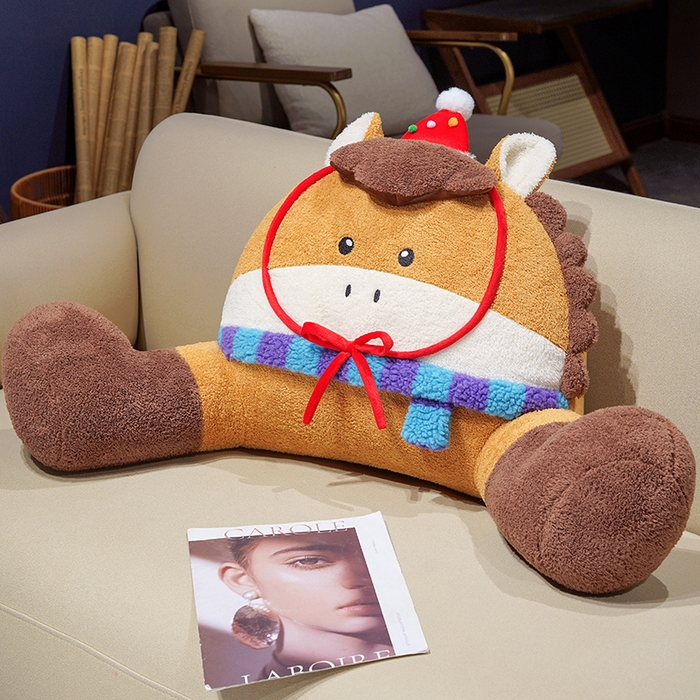 91家纺网 家纺一手货源 找家纺 仟亿莱 2026新款幸运小马大脚拥抱式腰靠 拥抱棕马