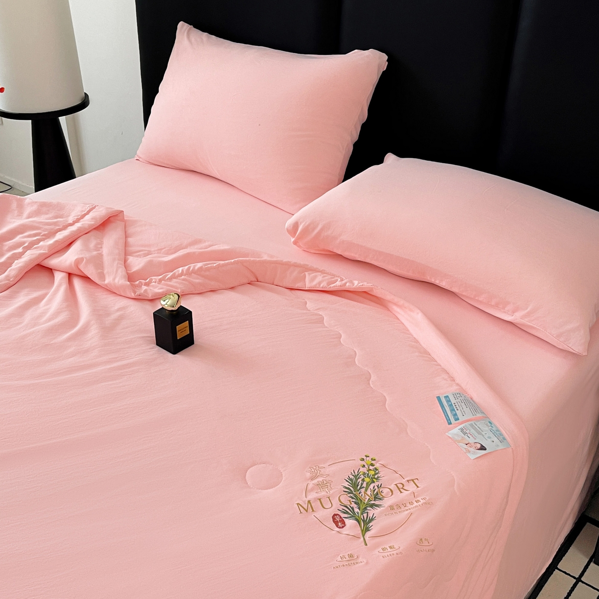 91家纺网 家纺一手货源 找家纺 （总）易展家居 2026新款水洗棉艾草精华烫画款夏被