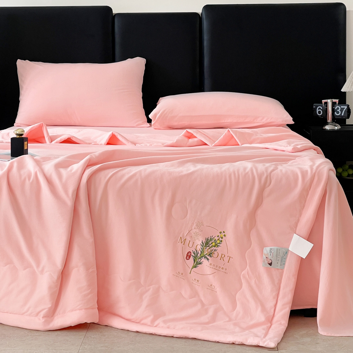 91家纺网 家纺一手货源 找家纺 （总）易展家居 2026新款水洗棉艾草精华烫画款夏被