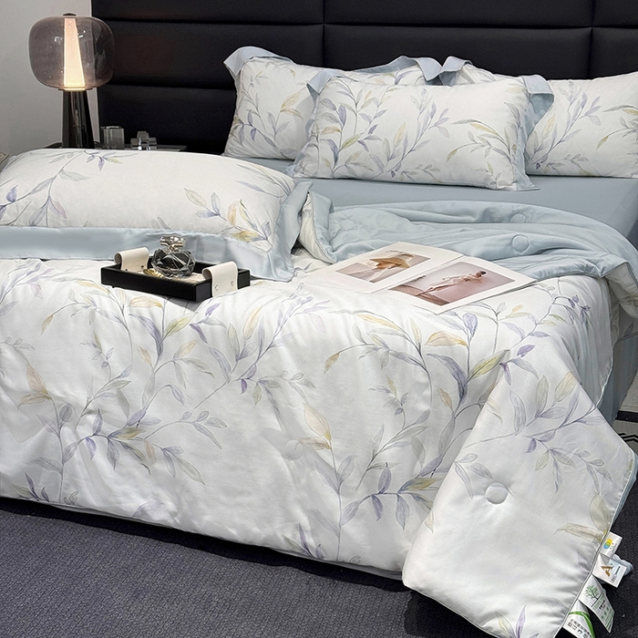 91家纺网 家纺一手货源 找家纺 宜家坊 2026春夏新款莱赛尔天丝夏被嵌绳款数码印花单夏被夏被四件套 春晓雨梦